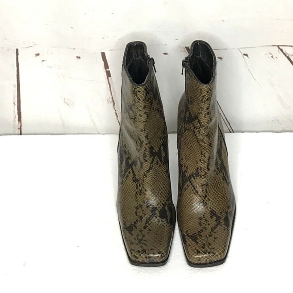 PAZZO Shoes - Pazzo Women's 9.5 Leather, Animal Print Ankle B